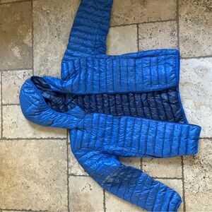 Uniqlo Blue Puffer Jacket